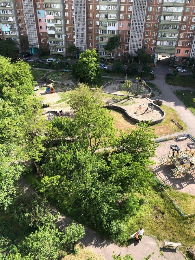 Новая Красивая Квартира. Tcherkassy Extérieur photo