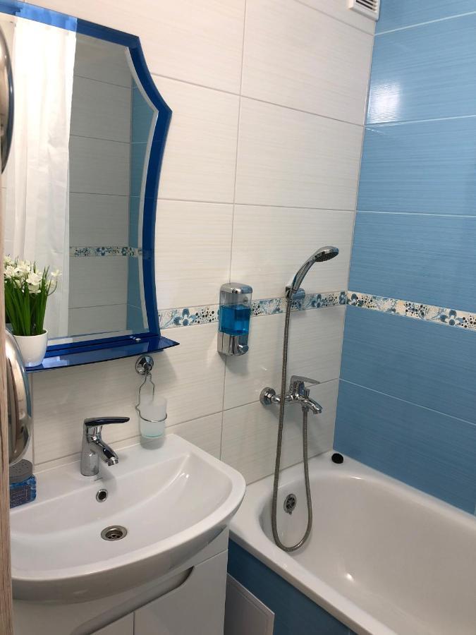 Новая Красивая Квартира. Tcherkassy Extérieur photo