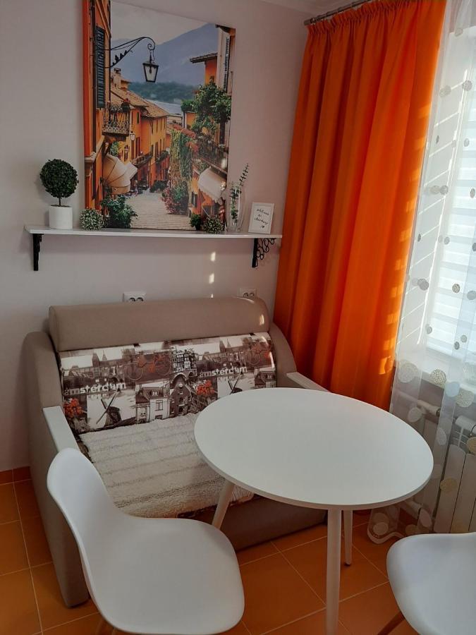 Новая Красивая Квартира. Tcherkassy Extérieur photo